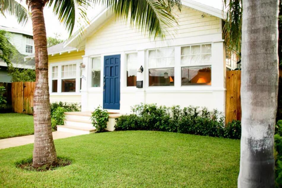 LAKE WORTH TOWN OF - Residential