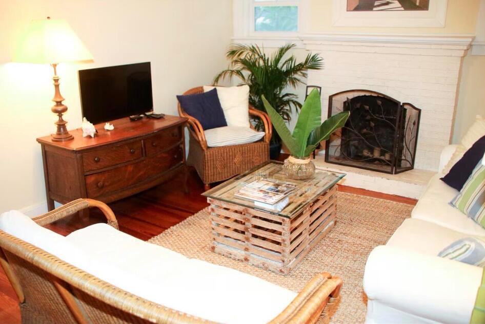 LAKE WORTH TOWN OF - Residential