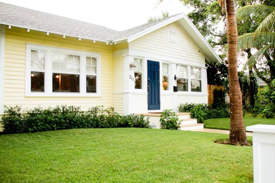 LAKE WORTH TOWN OF - Residential