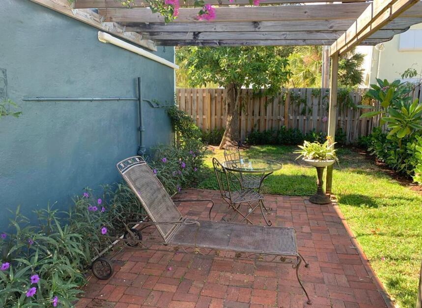 LAKE WORTH TOWN OF - Residential