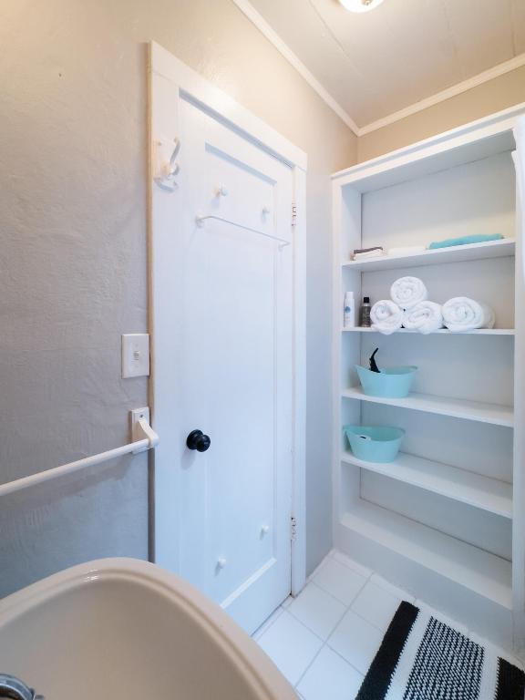 LAKE WORTH TOWN OF - Residential