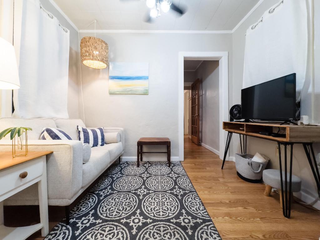 LAKE WORTH TOWN OF - Residential