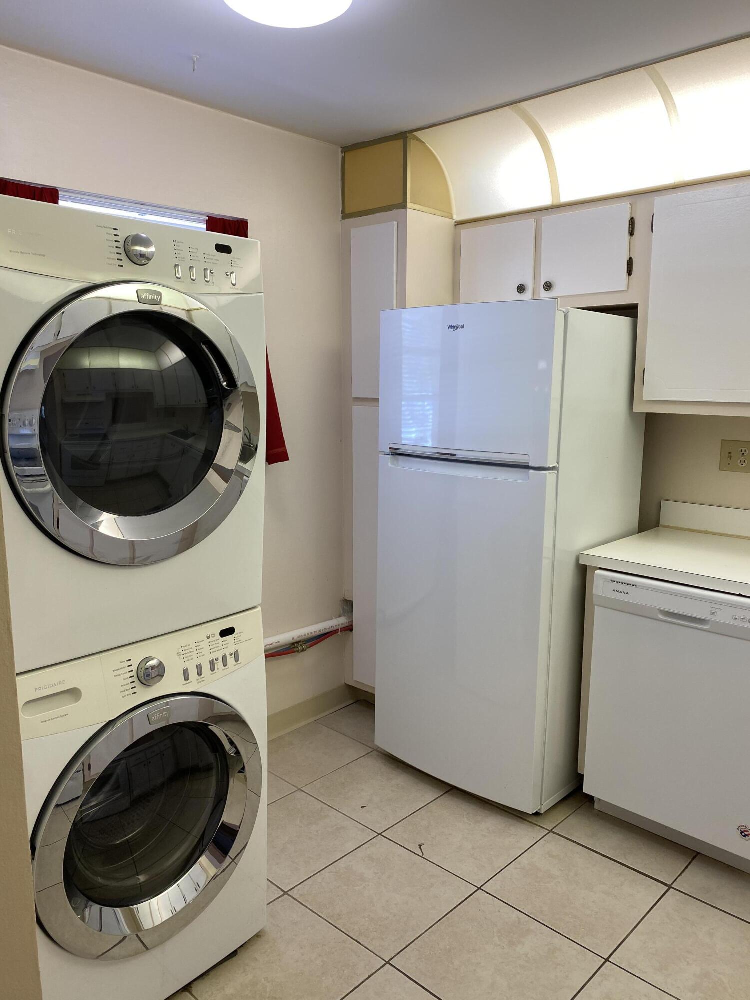 LAGO DEL REY CONDO - Residential Lease