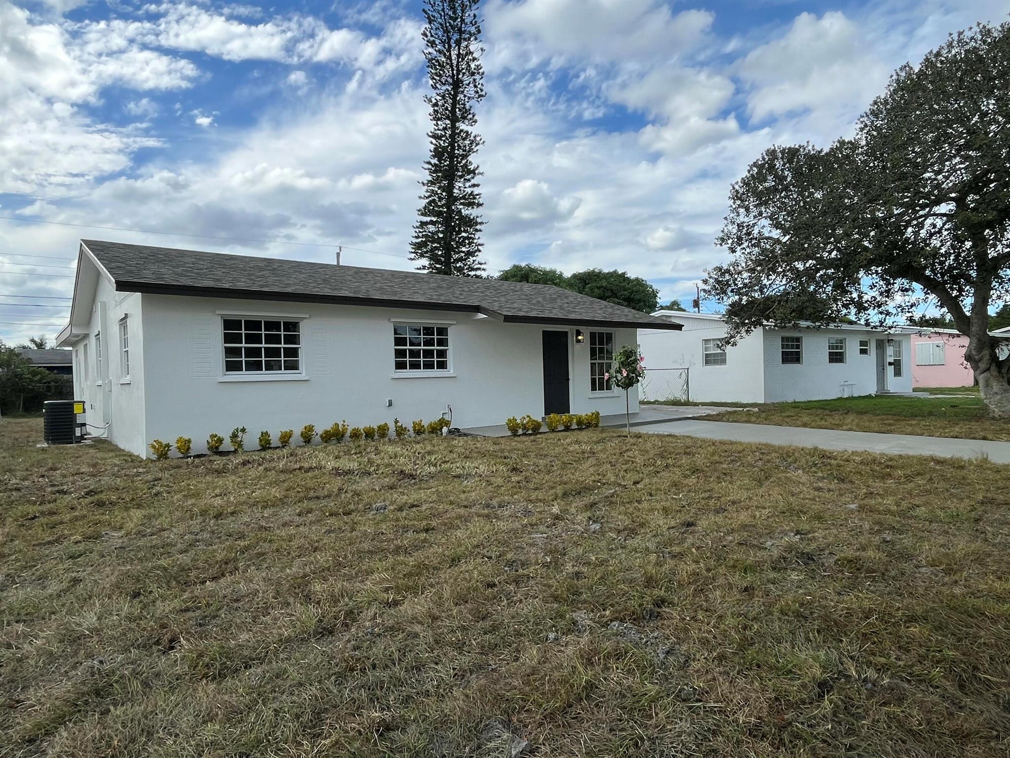 ROOSEVELT ESTATES - Residential