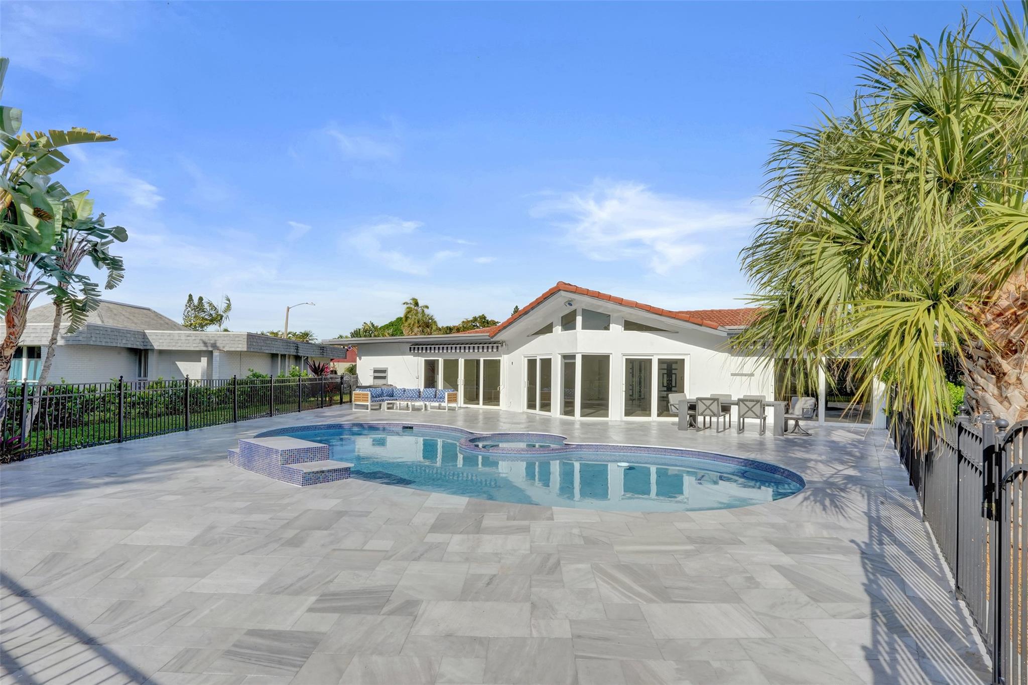 WOODLANDS - Residential