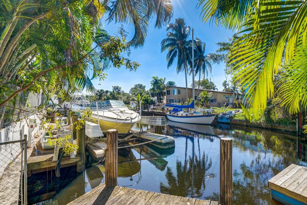 Photo of 2407 Sugarloaf Lane, Fort Lauderdale, FL 33312 (MLS # F10437083)