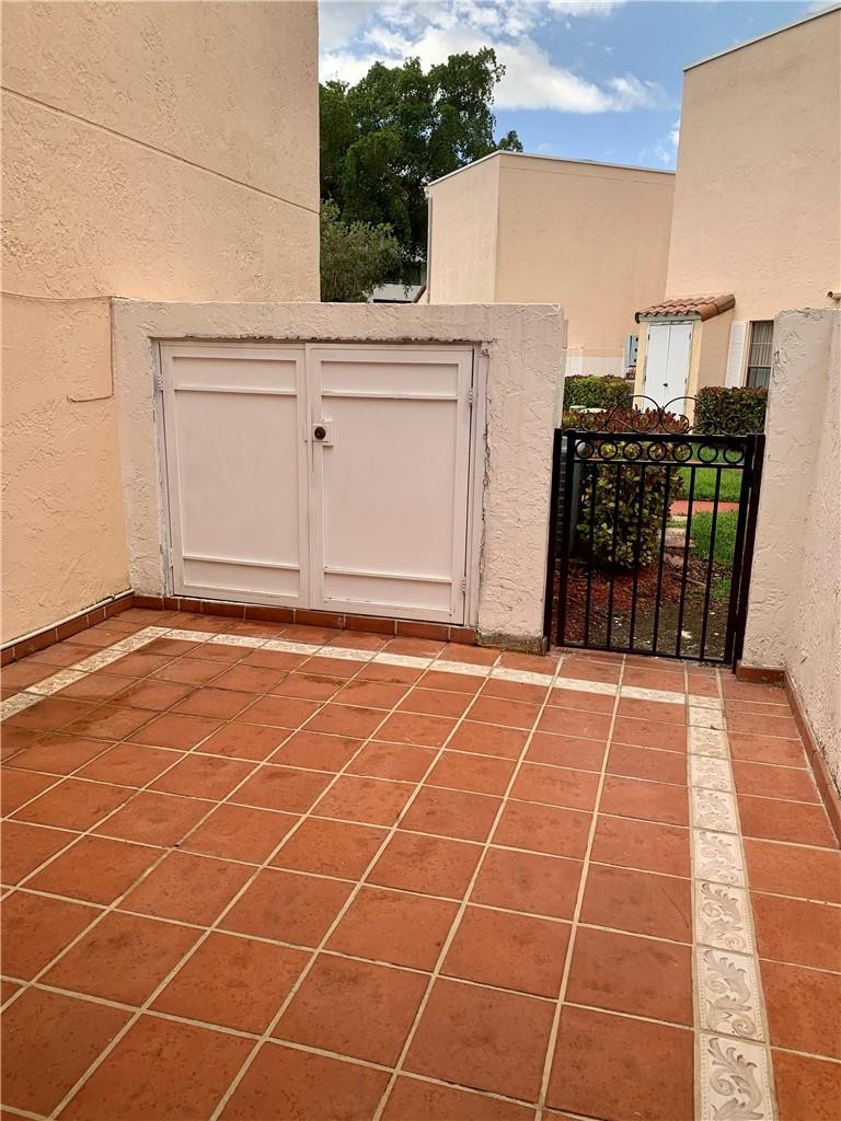 CONSTAN VILLAS HARBOR VIL - Residential