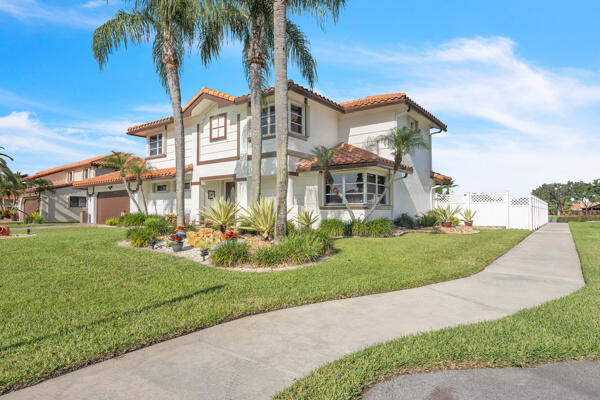 6431 Olde Moat Way