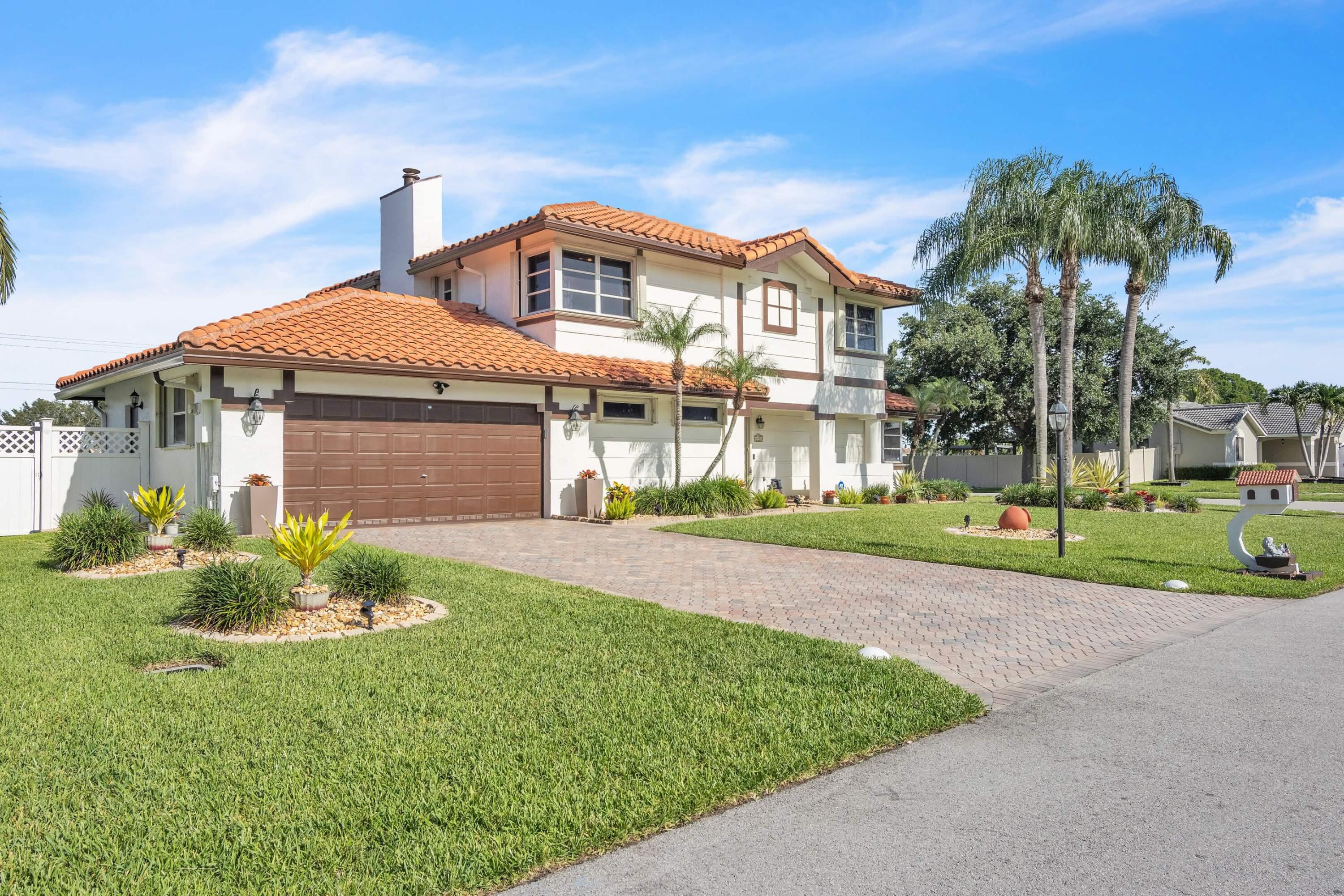 6431 Olde Moat Way