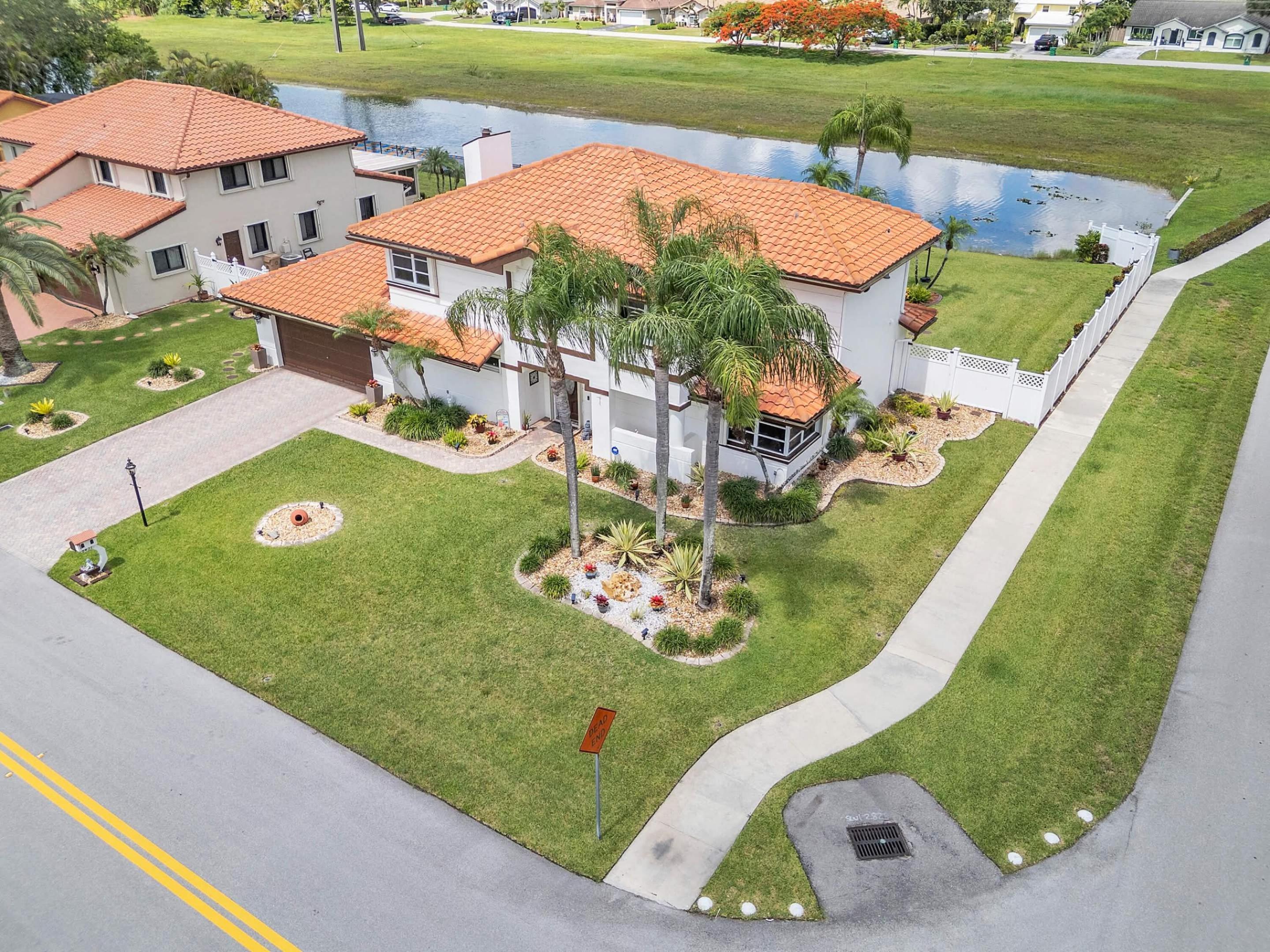 6431 Olde Moat Way