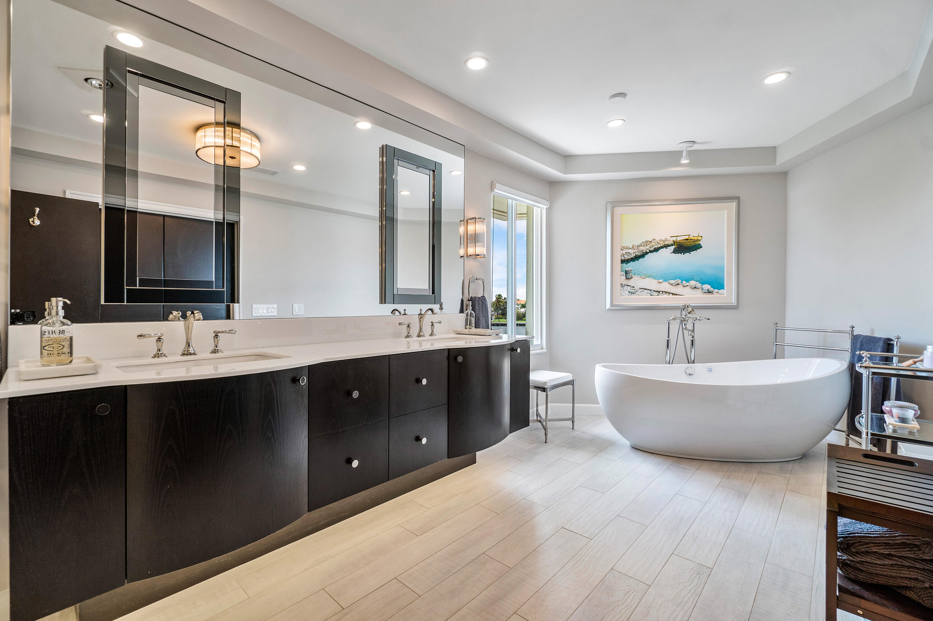 RIDGE HARBOUR ESTS IN - Residential