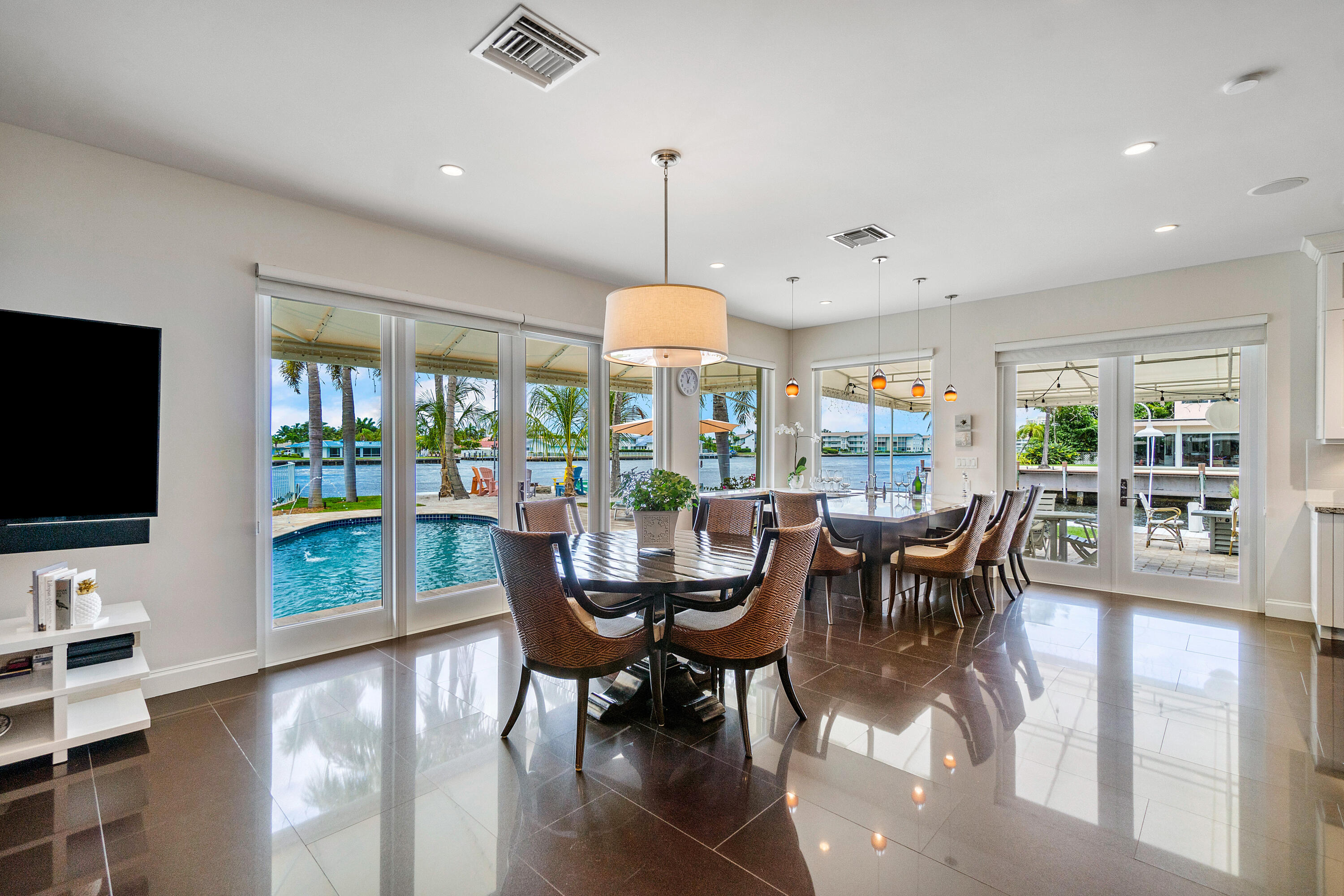 RIDGE HARBOUR ESTS IN - Residential