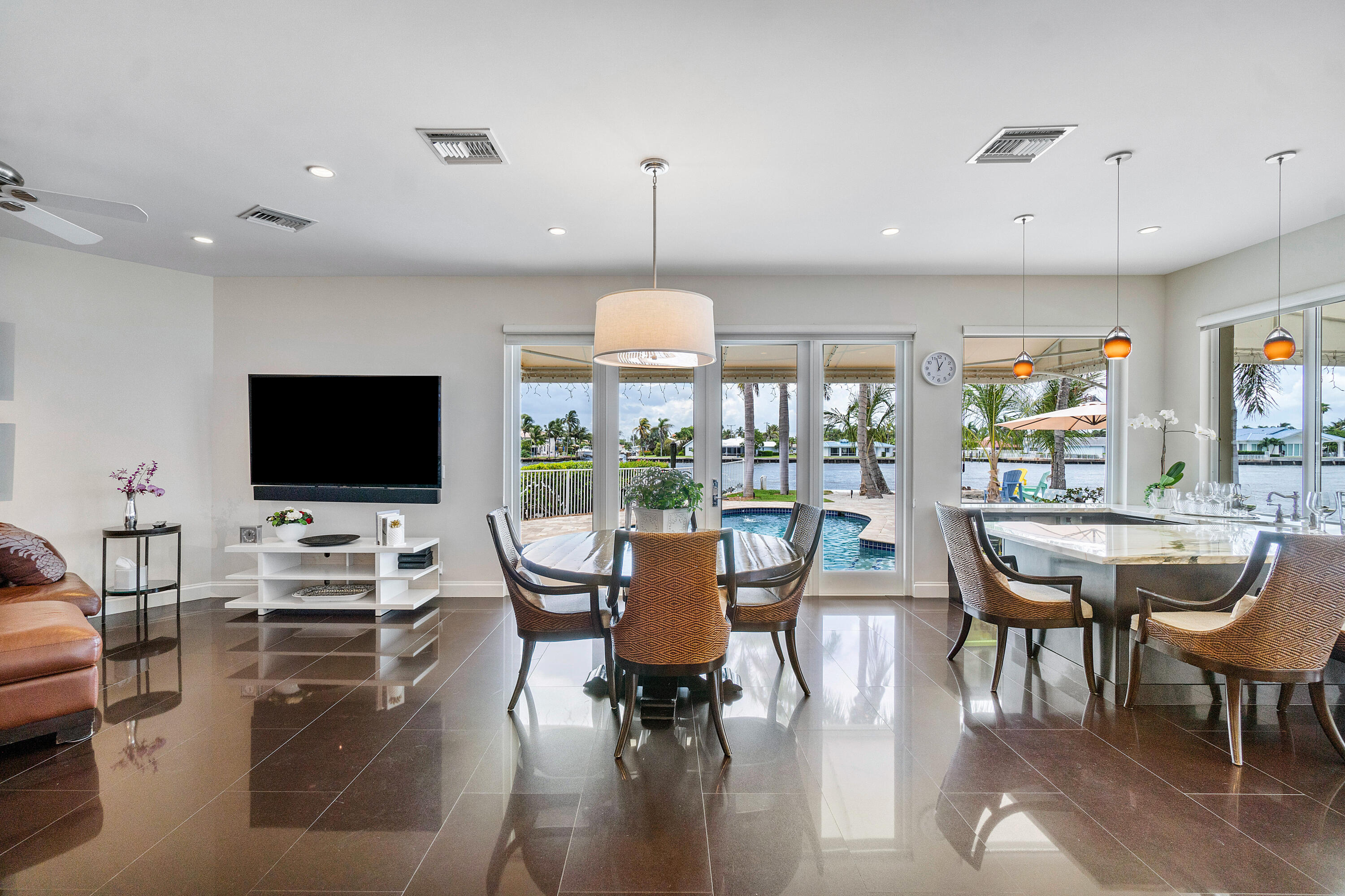 RIDGE HARBOUR ESTS IN - Residential