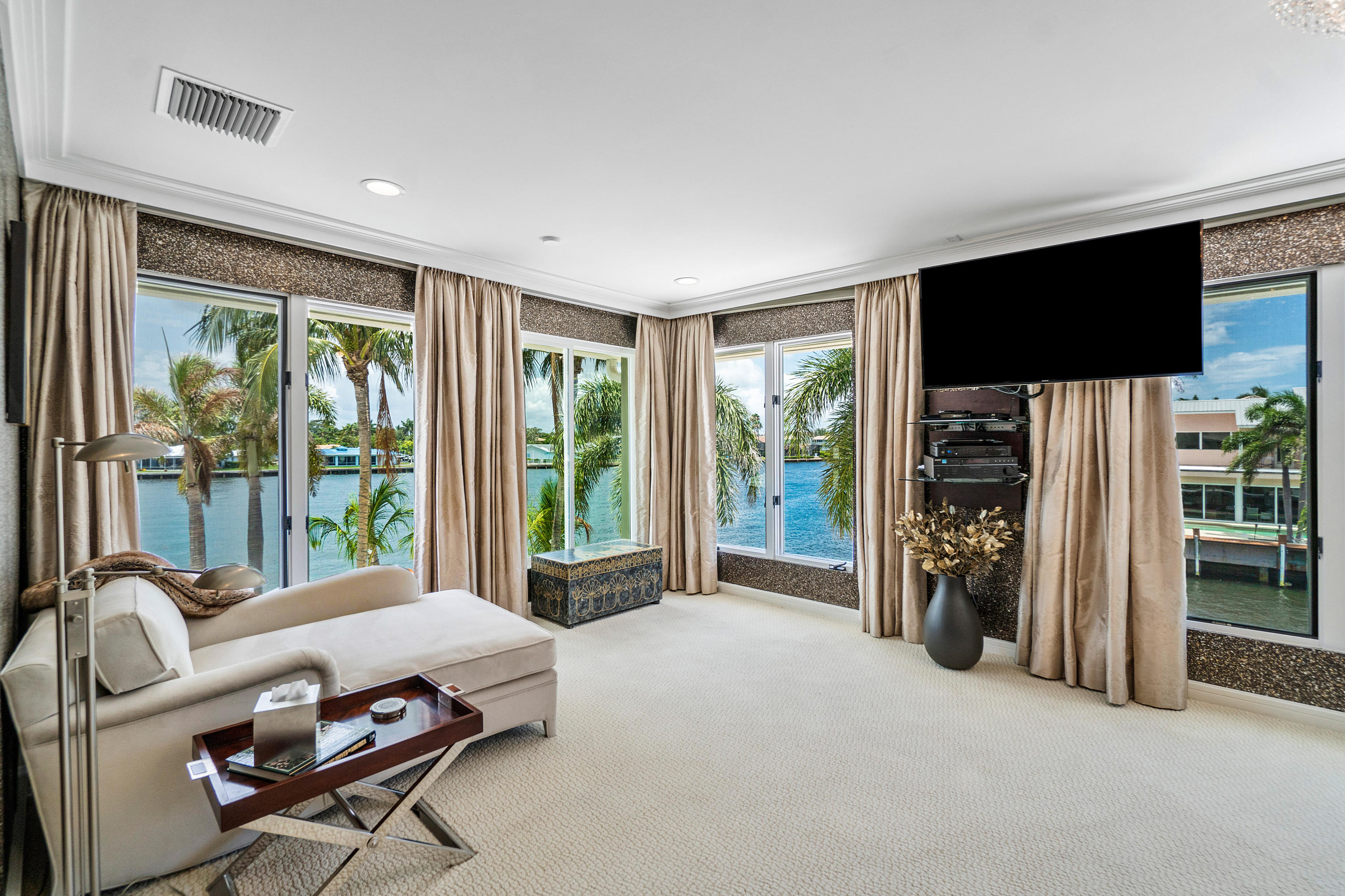 RIDGE HARBOUR ESTS IN - Residential