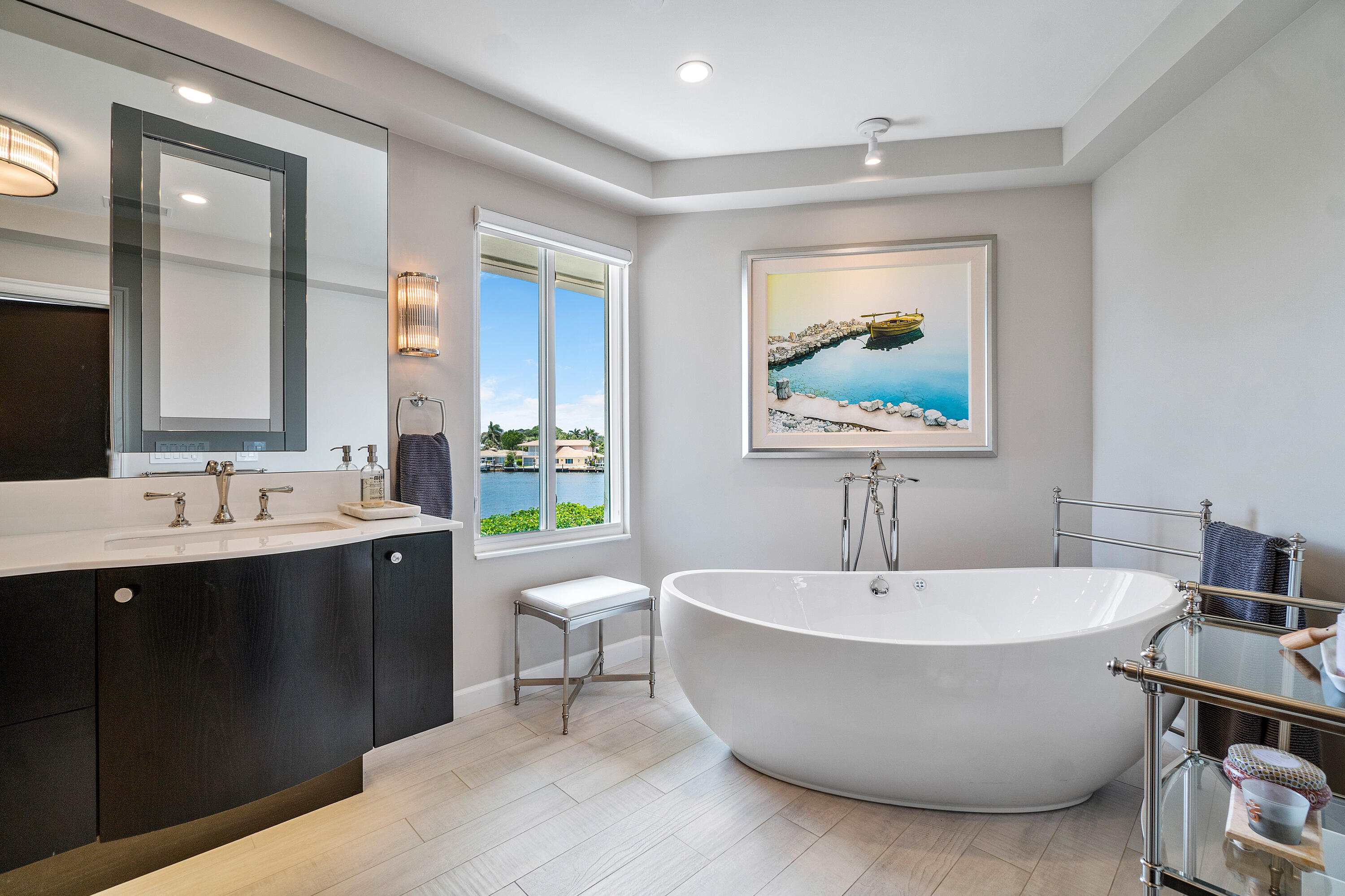 RIDGE HARBOUR ESTS IN - Residential