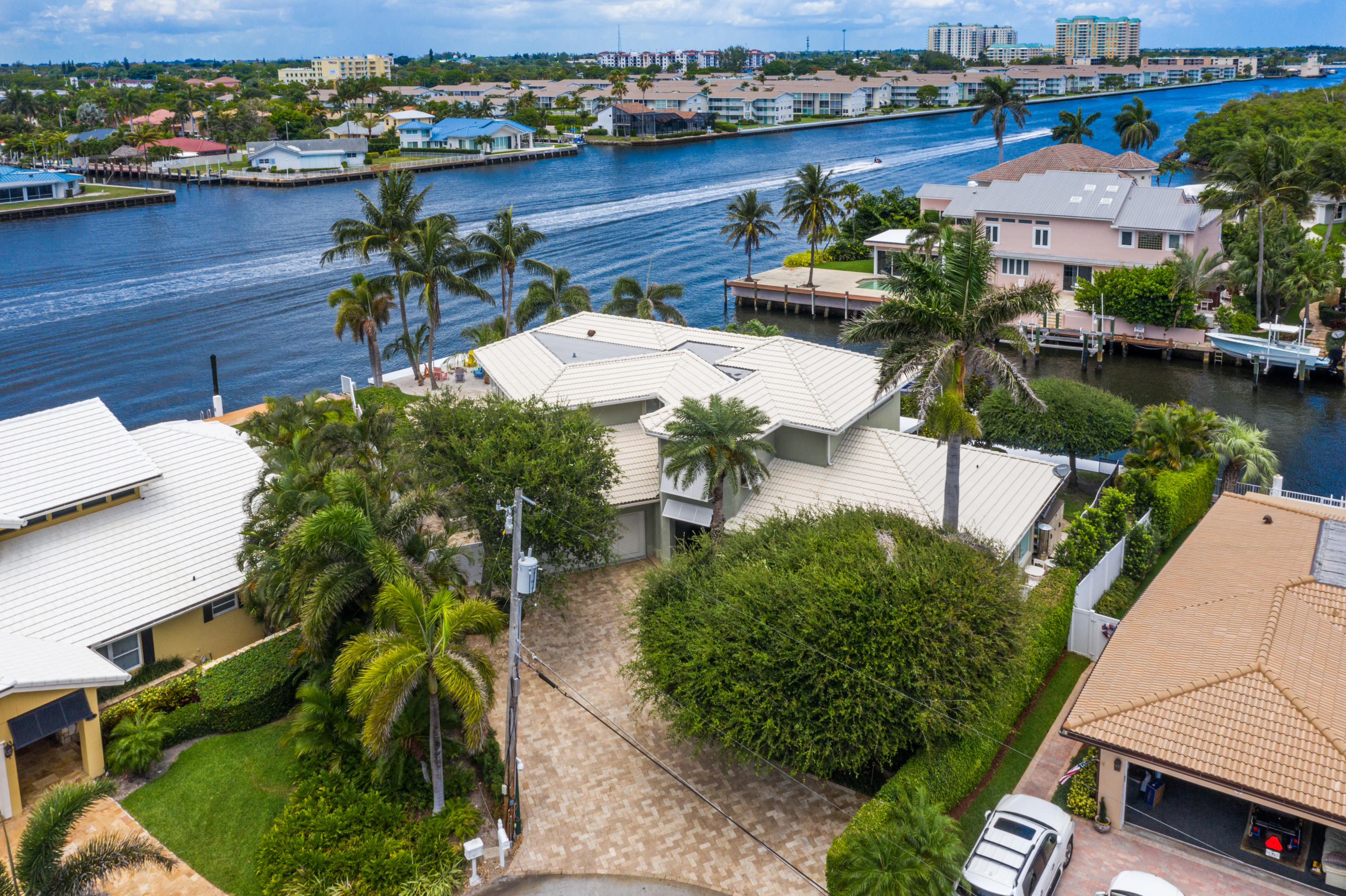 RIDGE HARBOUR ESTS IN - Residential