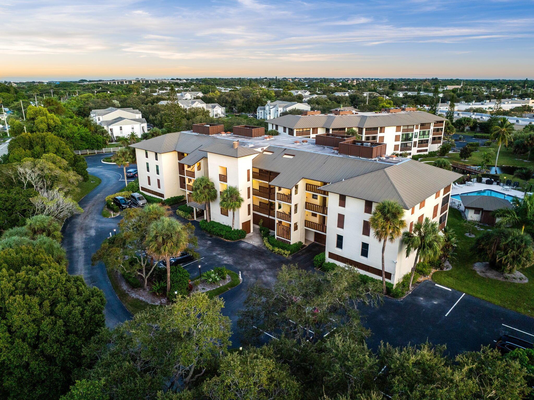 ST LUCIE CLUB AND APARTME - Residential