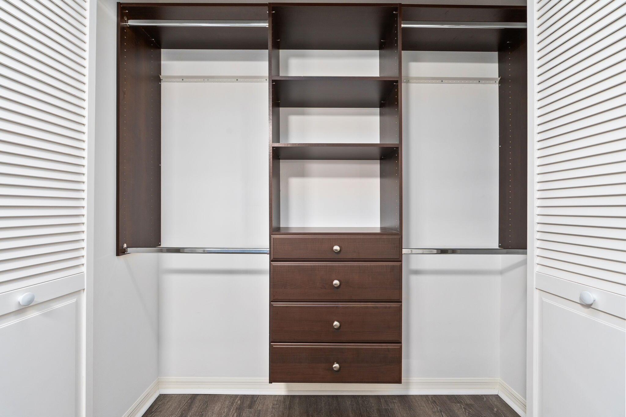 ST LUCIE CLUB AND APARTME - Residential