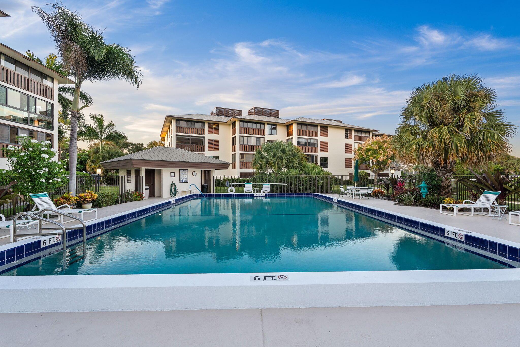 ST LUCIE CLUB AND APARTME - Residential