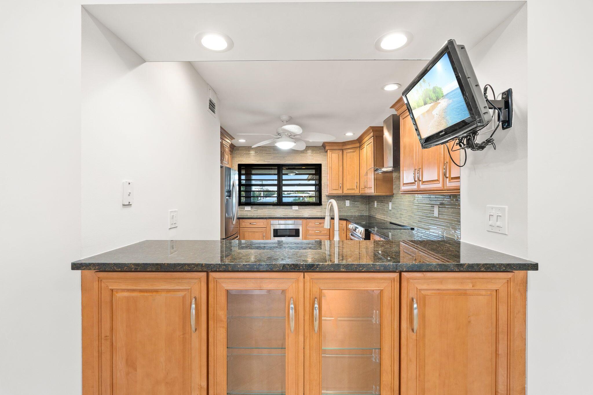 ST LUCIE CLUB AND APARTME - Residential