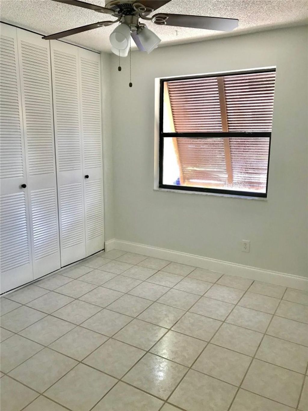 Photo of 1640 W Golfview Drive, Pembroke Pines, FL 33026 (MLS # F10538939)