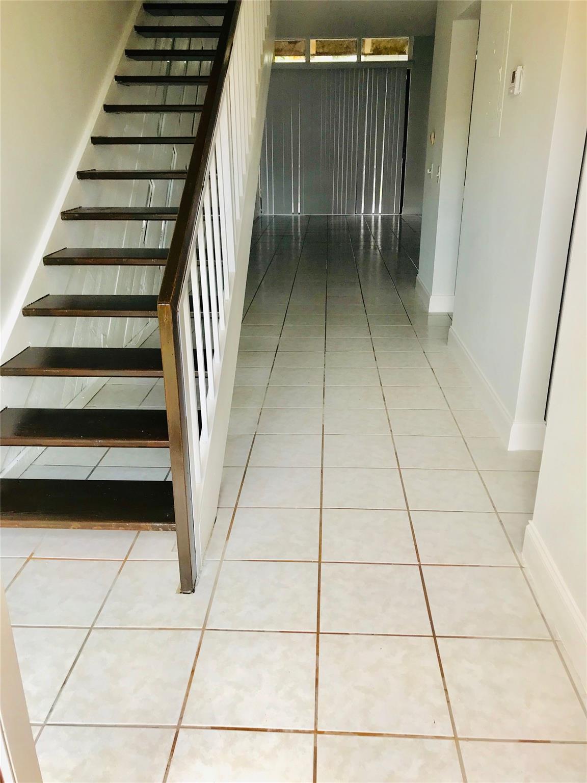 Everglades Sugar & Land C - Residential Lease