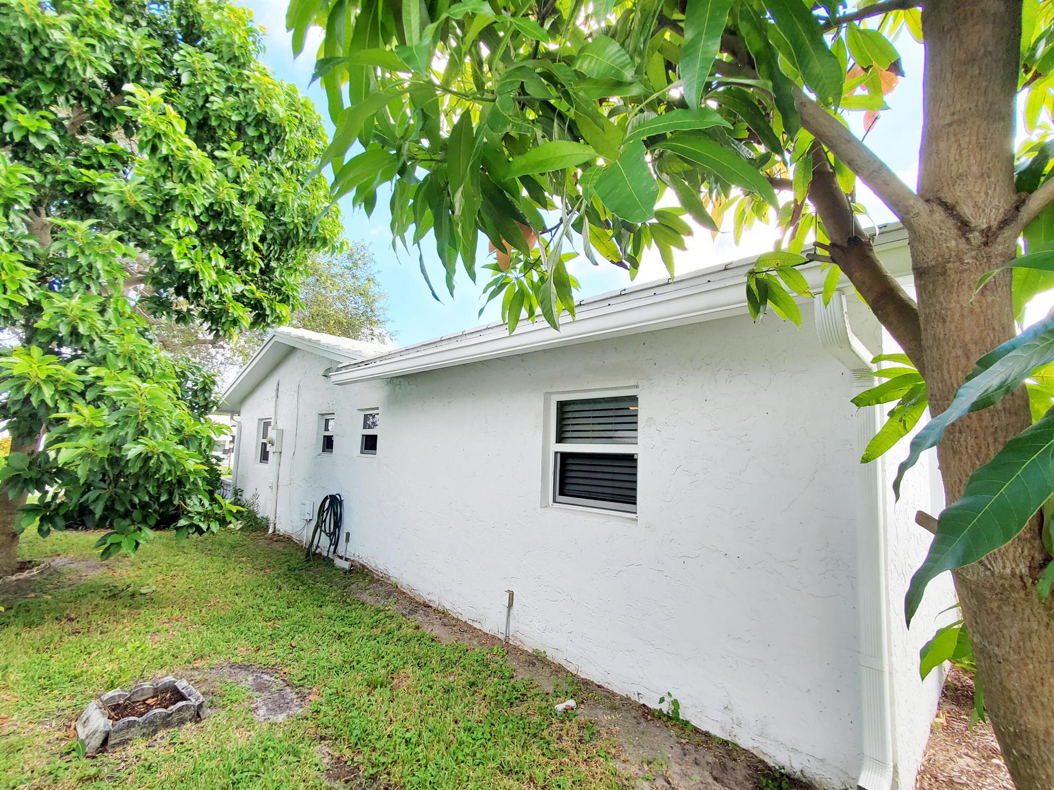 Palm Beach Leisureville S - Residential