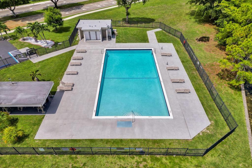 Westwood Commy 5-A 81-20 - Residential