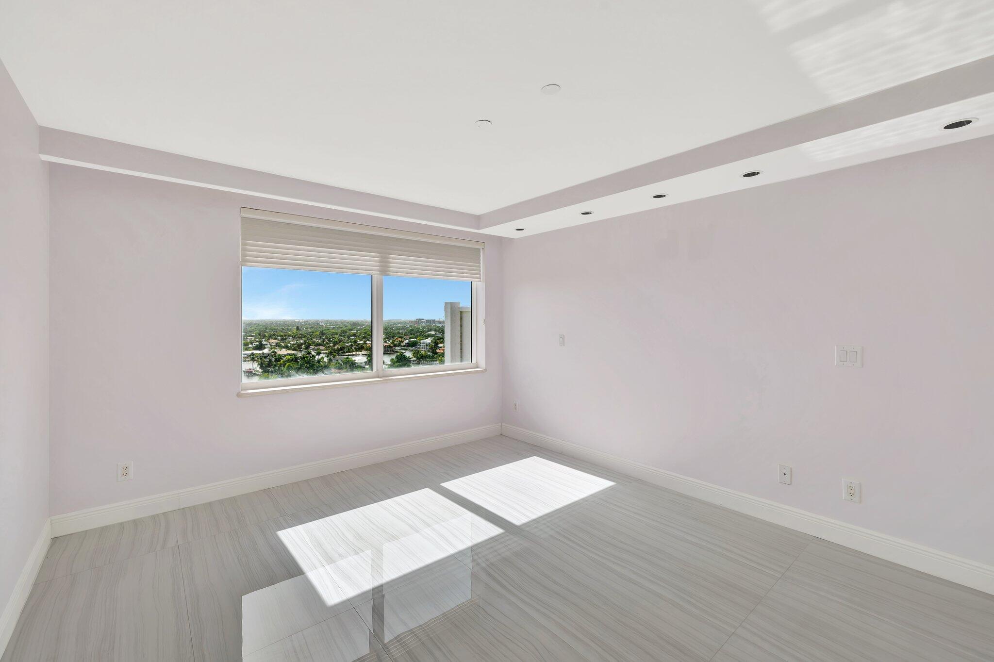 PALMS TOWER ONE CONDO - Residential