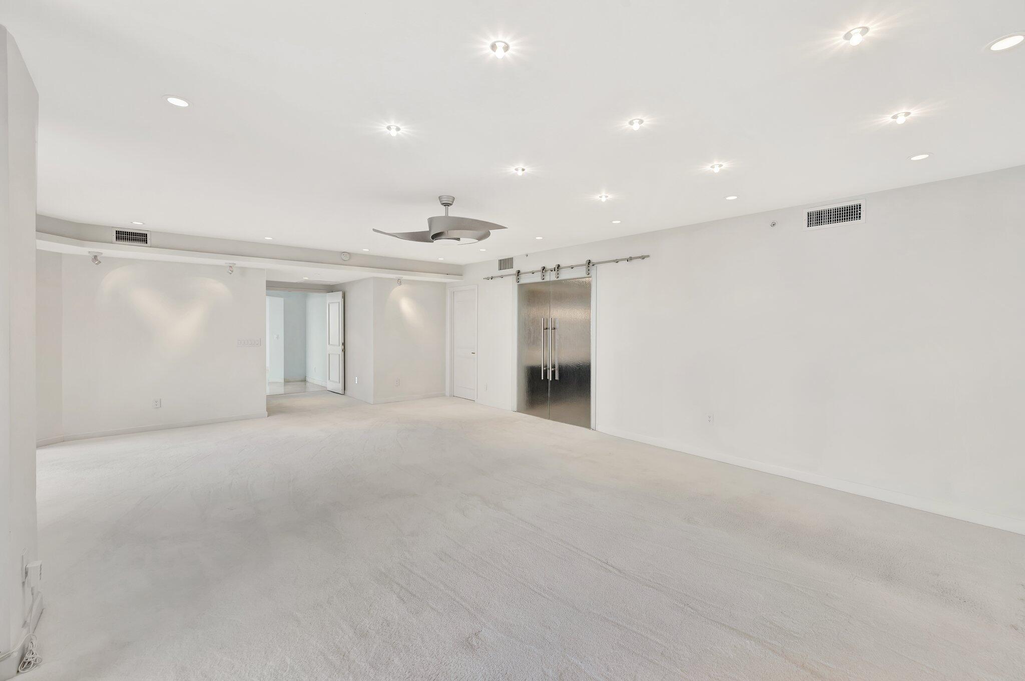 PALMS TOWER ONE CONDO - Residential