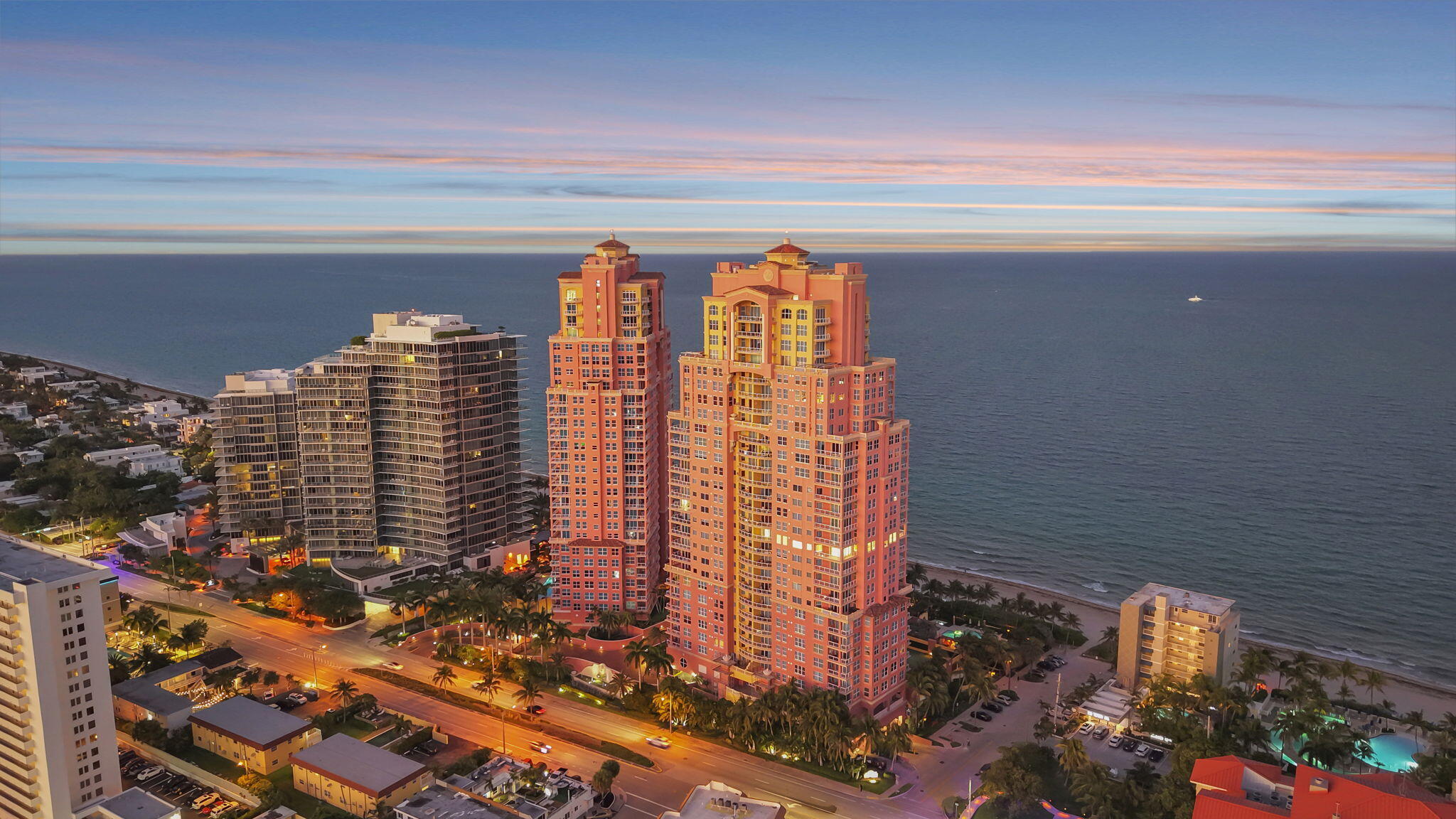 2100 N Ocean Boulevard 16e