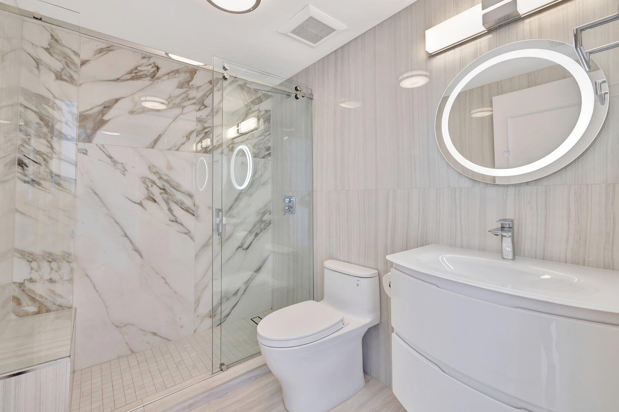 PALMS TOWER ONE CONDO - Residential