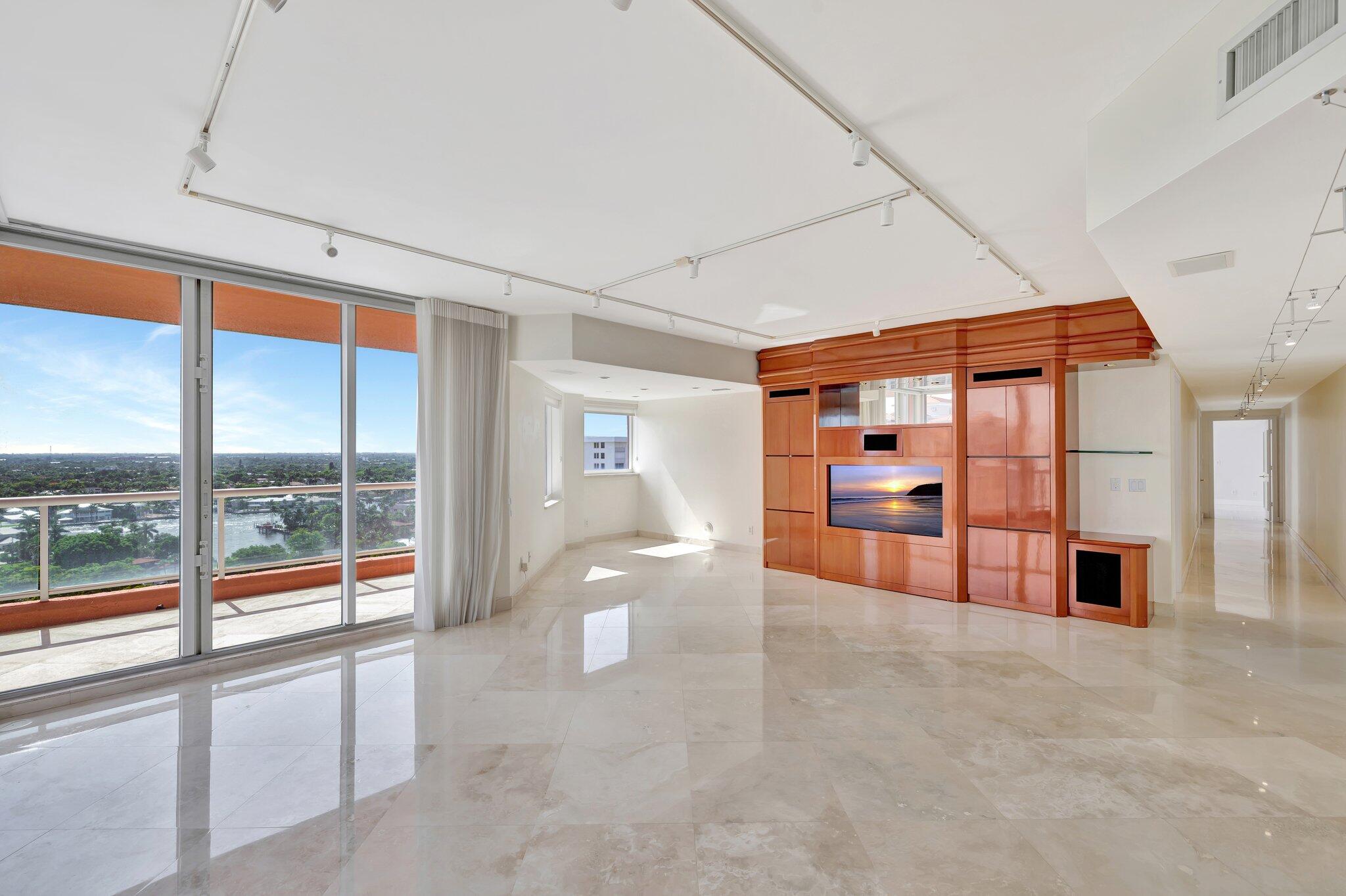 PALMS TOWER ONE CONDO - Residential