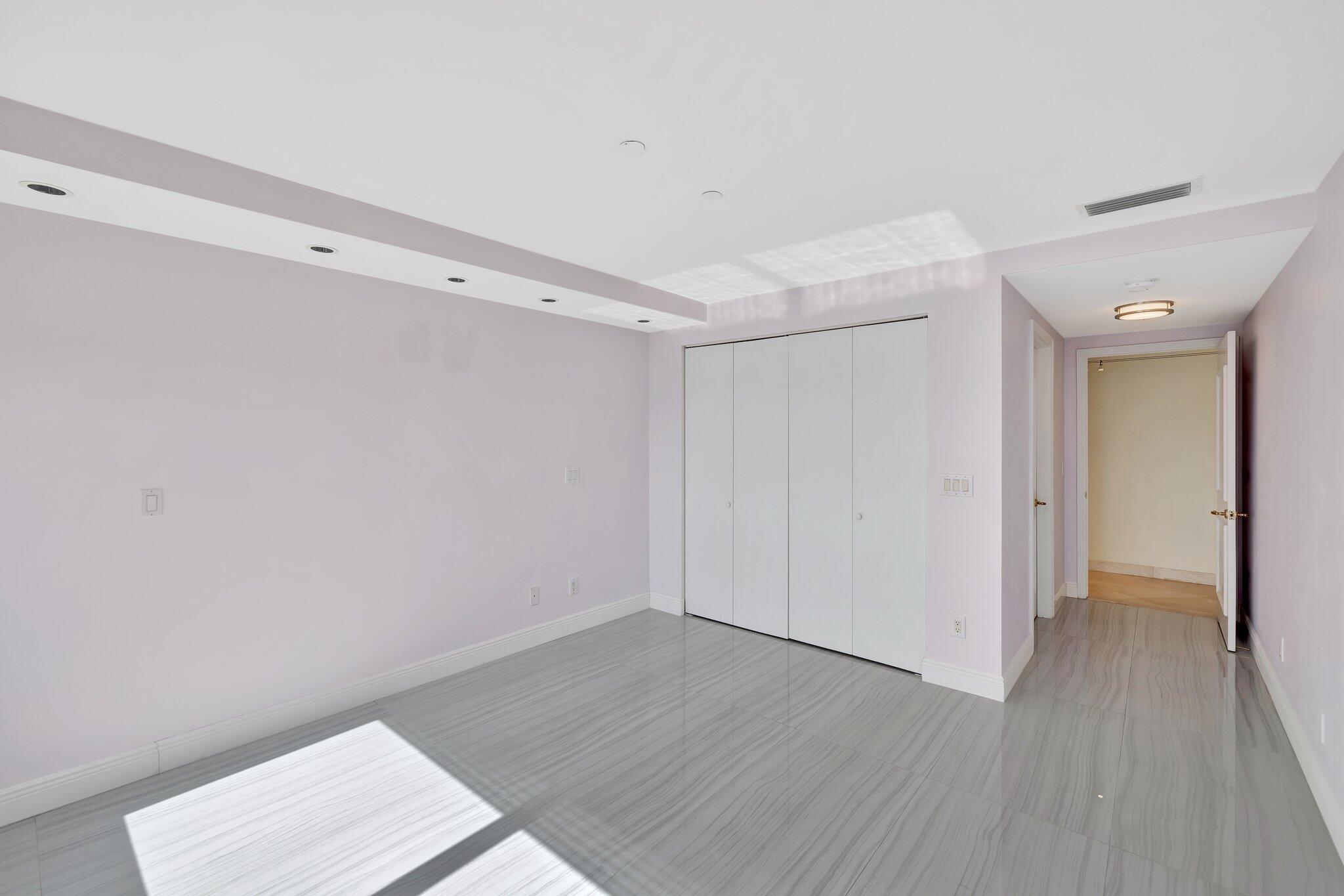 PALMS TOWER ONE CONDO - Residential