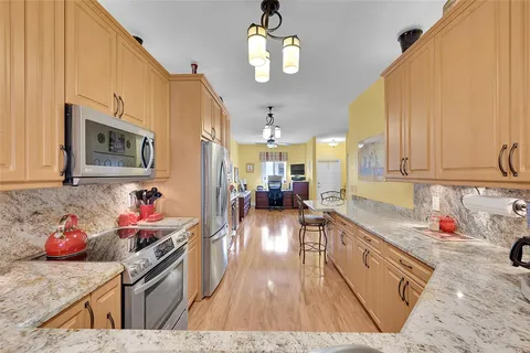 7727 Southampton Ter Unit 410, Tamarac, FL MLS: F10471013