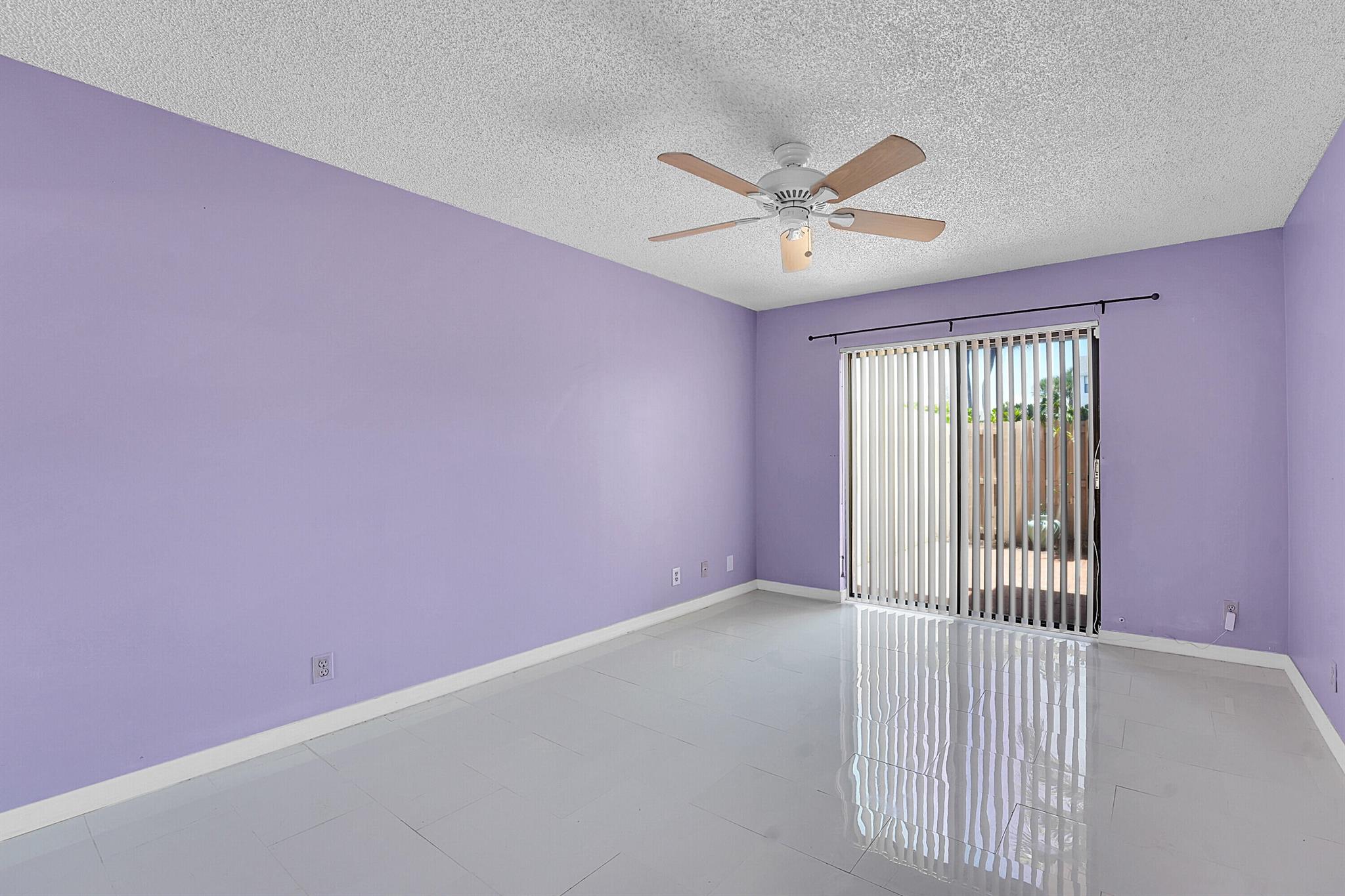 West Palm Beach, Florida 33401, United States, 2 Bedrooms Bedrooms, ,2 BathroomsBathrooms,Residential,Active,209682