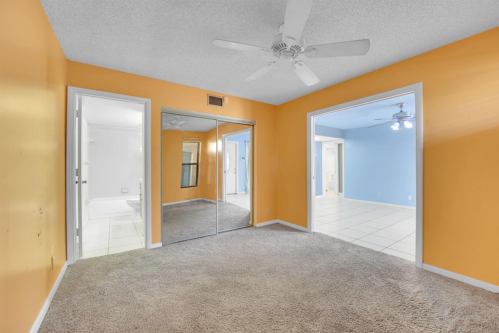 West Palm Beach, Florida 33401, United States, 2 Bedrooms Bedrooms, ,2 BathroomsBathrooms,Residential,Active,209682