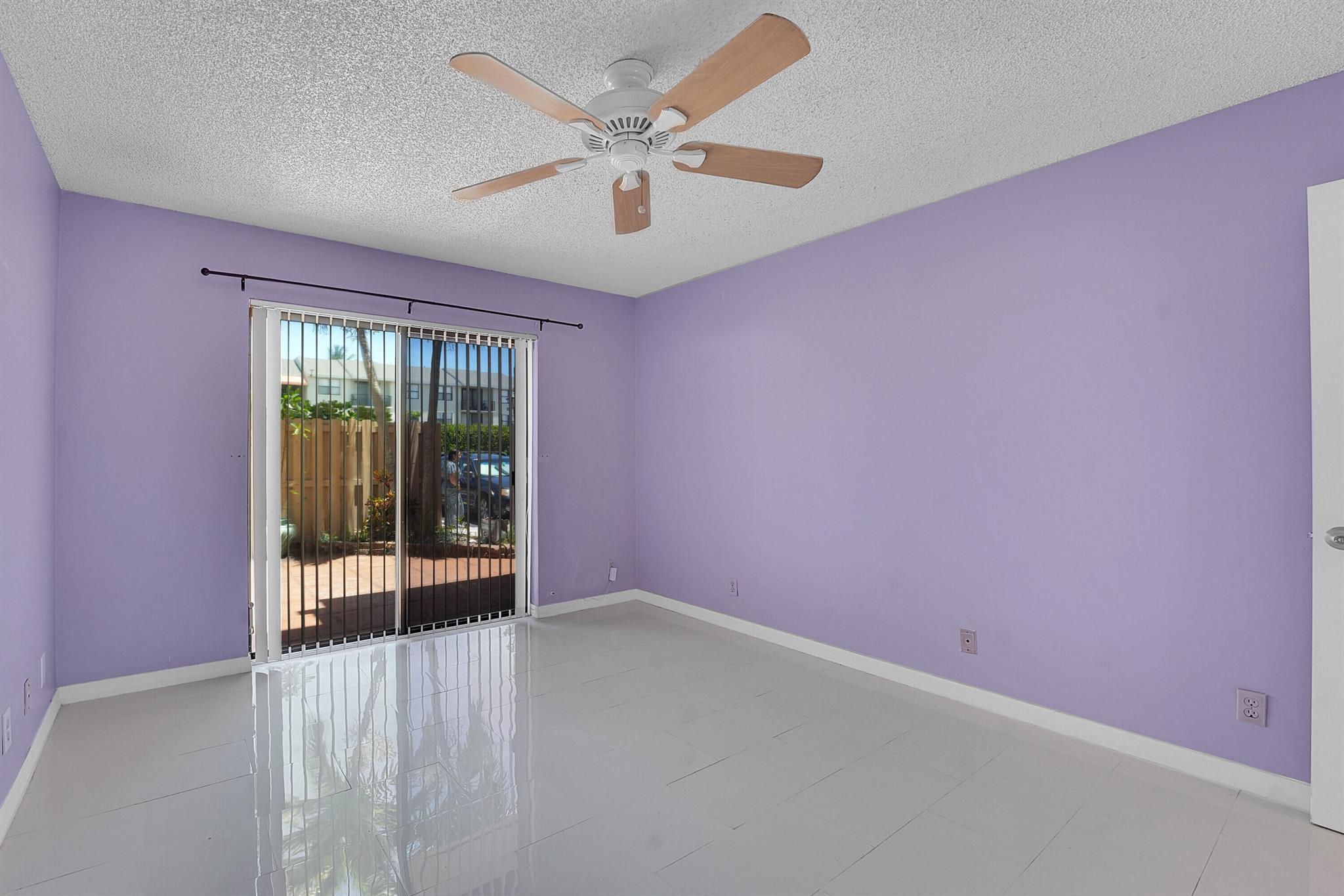 West Palm Beach, Florida 33401, United States, 2 Bedrooms Bedrooms, ,2 BathroomsBathrooms,Residential,Active,209682