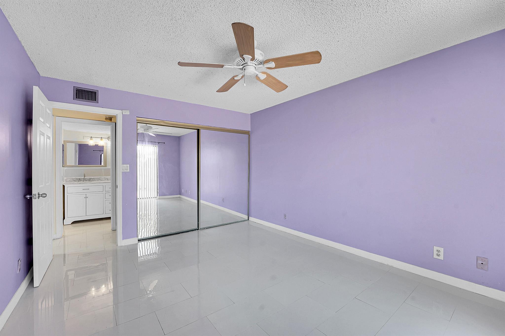 West Palm Beach, Florida 33401, United States, 2 Bedrooms Bedrooms, ,2 BathroomsBathrooms,Residential,Active,209682