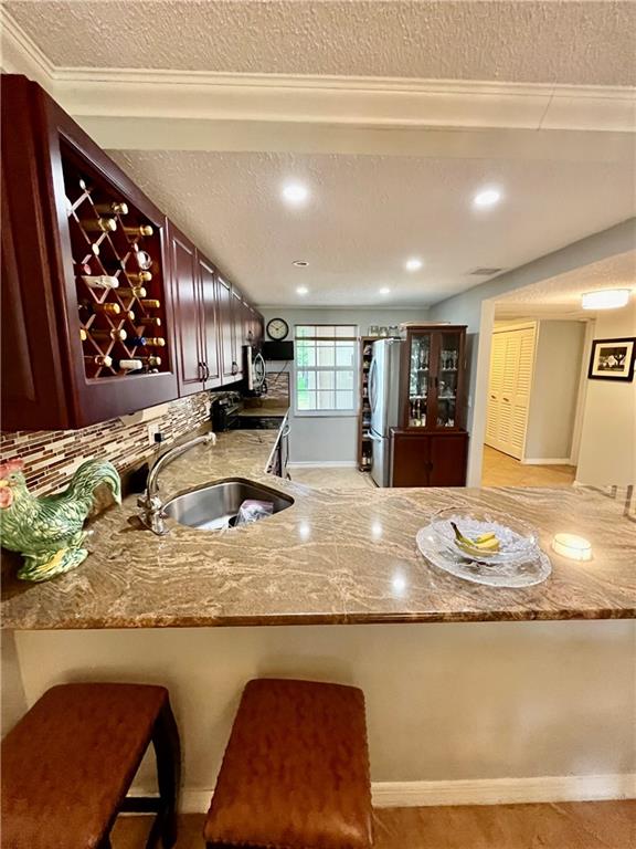 Oaks Clubhouse Dr - Residential