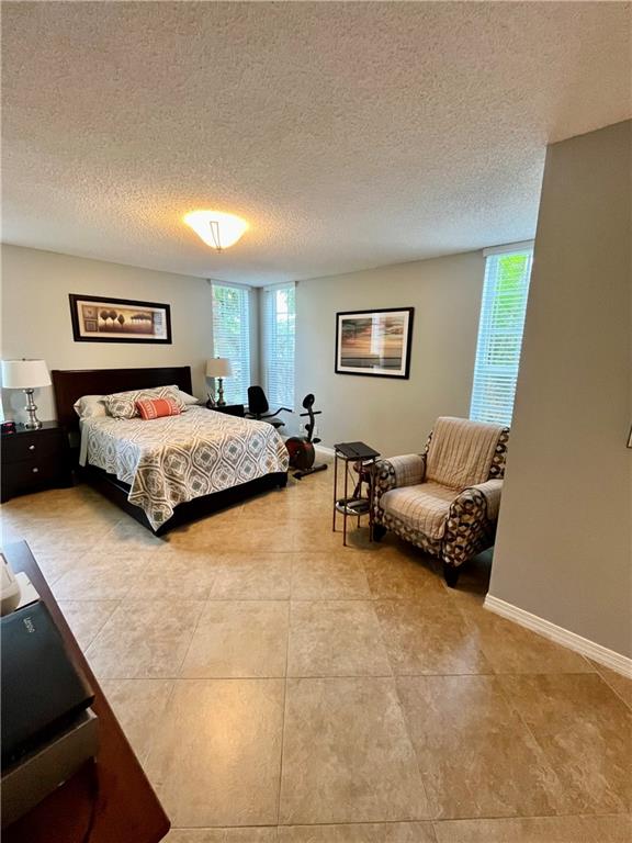 Oaks Clubhouse Dr - Residential