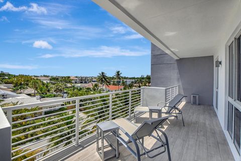 A home in Deerfield Beach