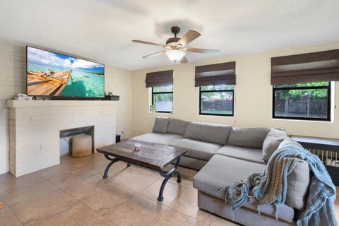 Tiny photo for 713 NE 35th Street, Oakland Park, FL 33334 (MLS # B26034426)