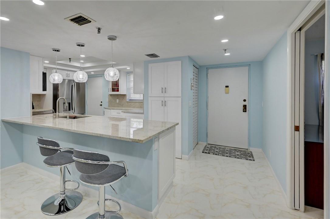 Boca Teeca Condo #9 - Residential