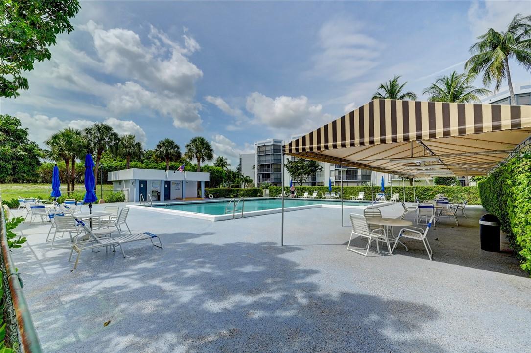 Boca Teeca Condo #9 - Residential