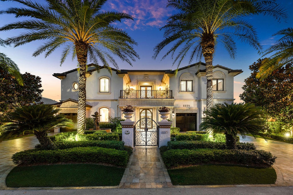 Photo of 2225 W Silver Palm Road, Boca Raton, FL 33432 (MLS # B26039511)
