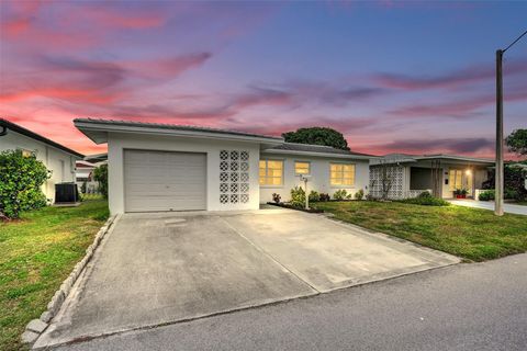 4953 NW 48 Avenue Tamarac FL 33319