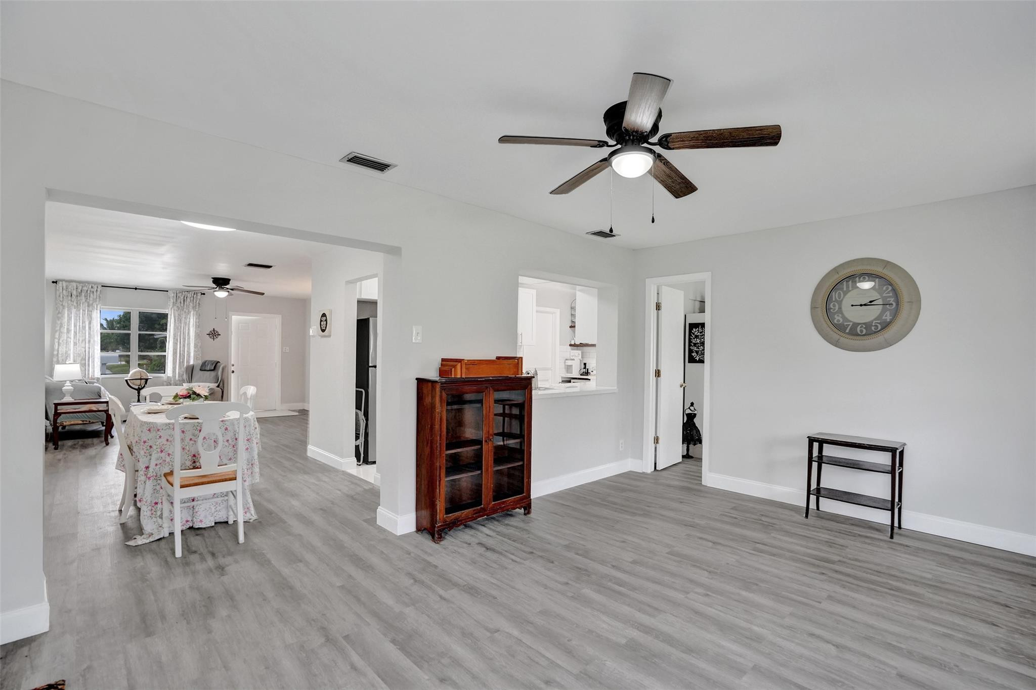 The Mainland - Residential