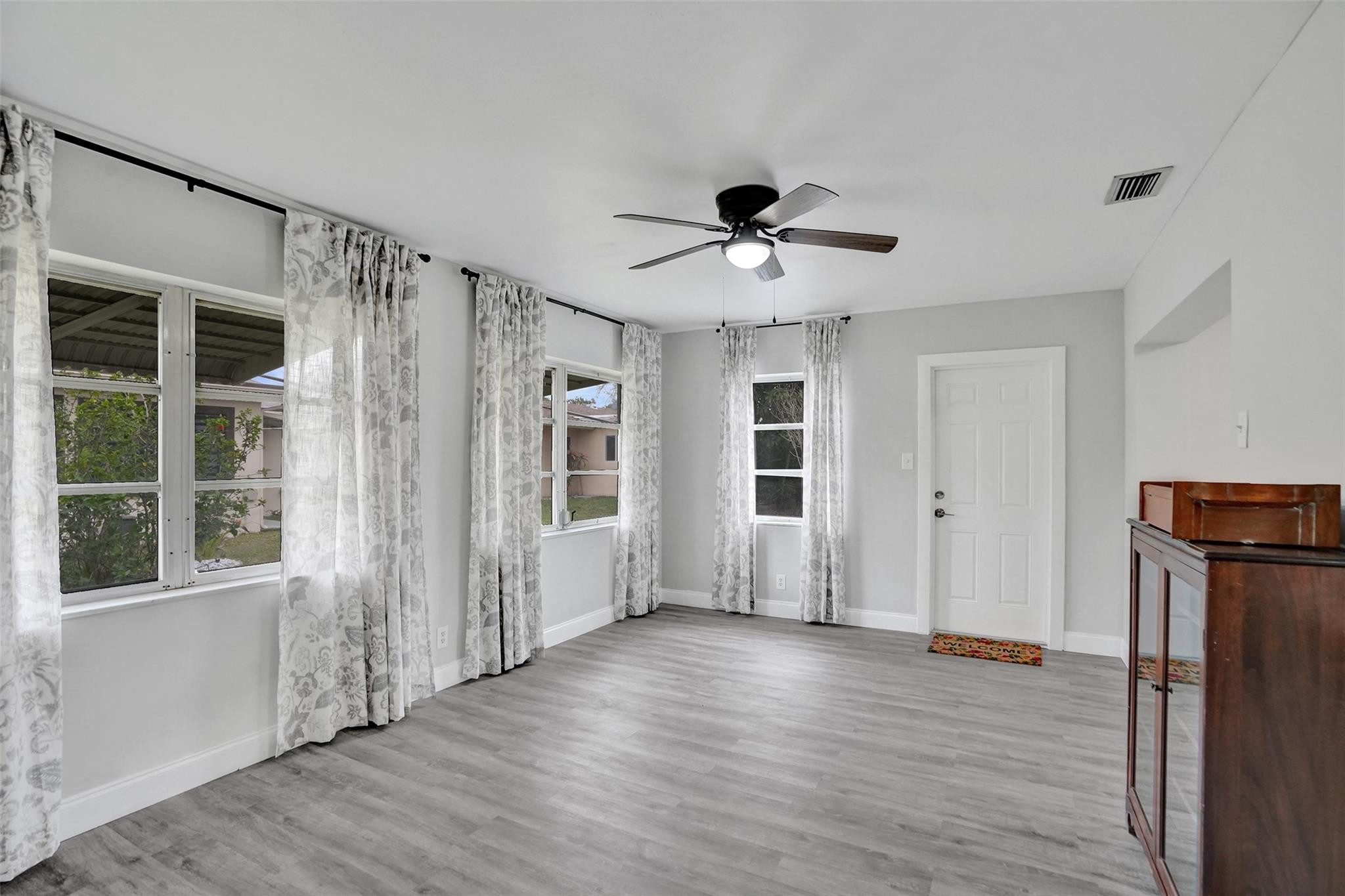 The Mainland - Residential