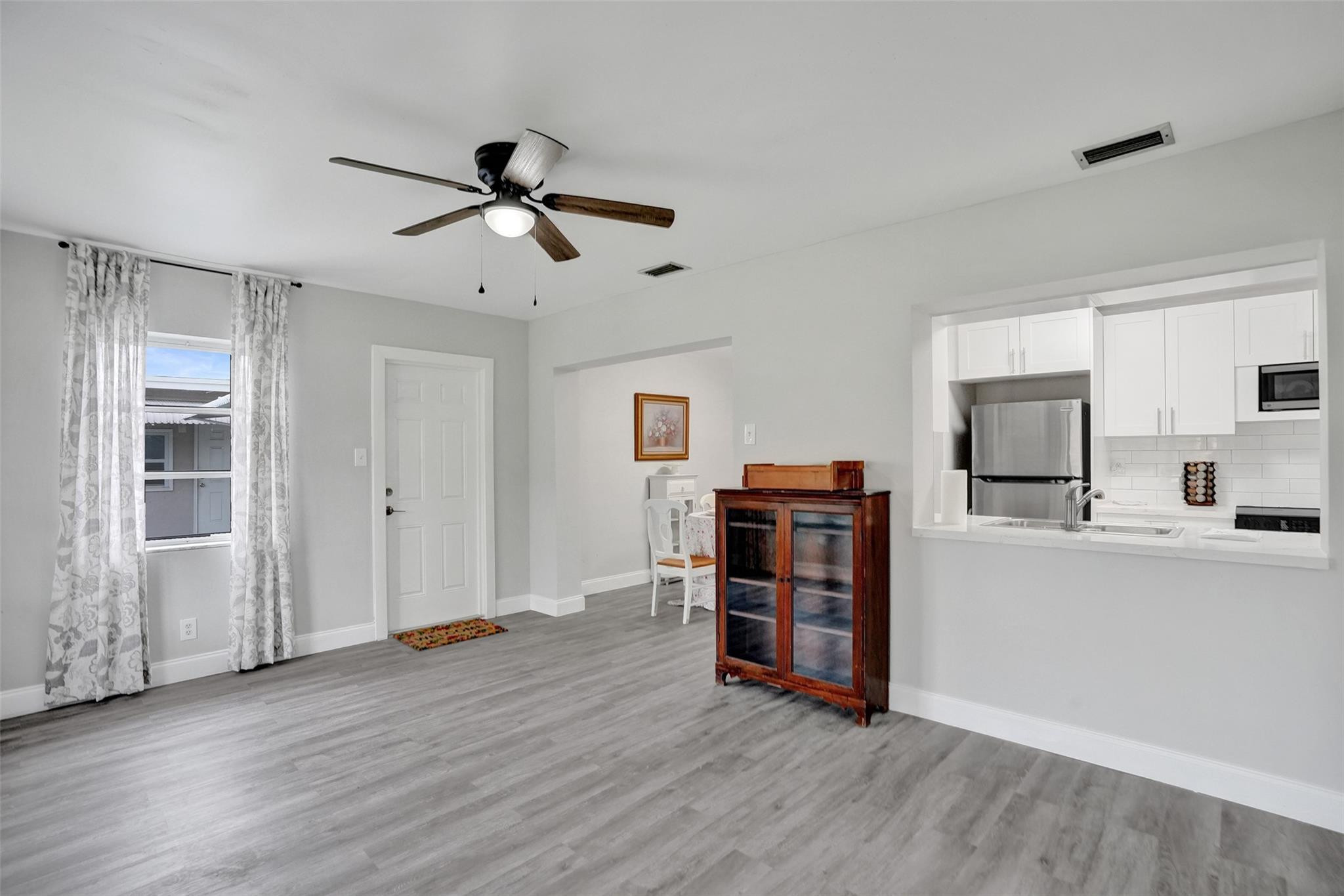 The Mainland - Residential